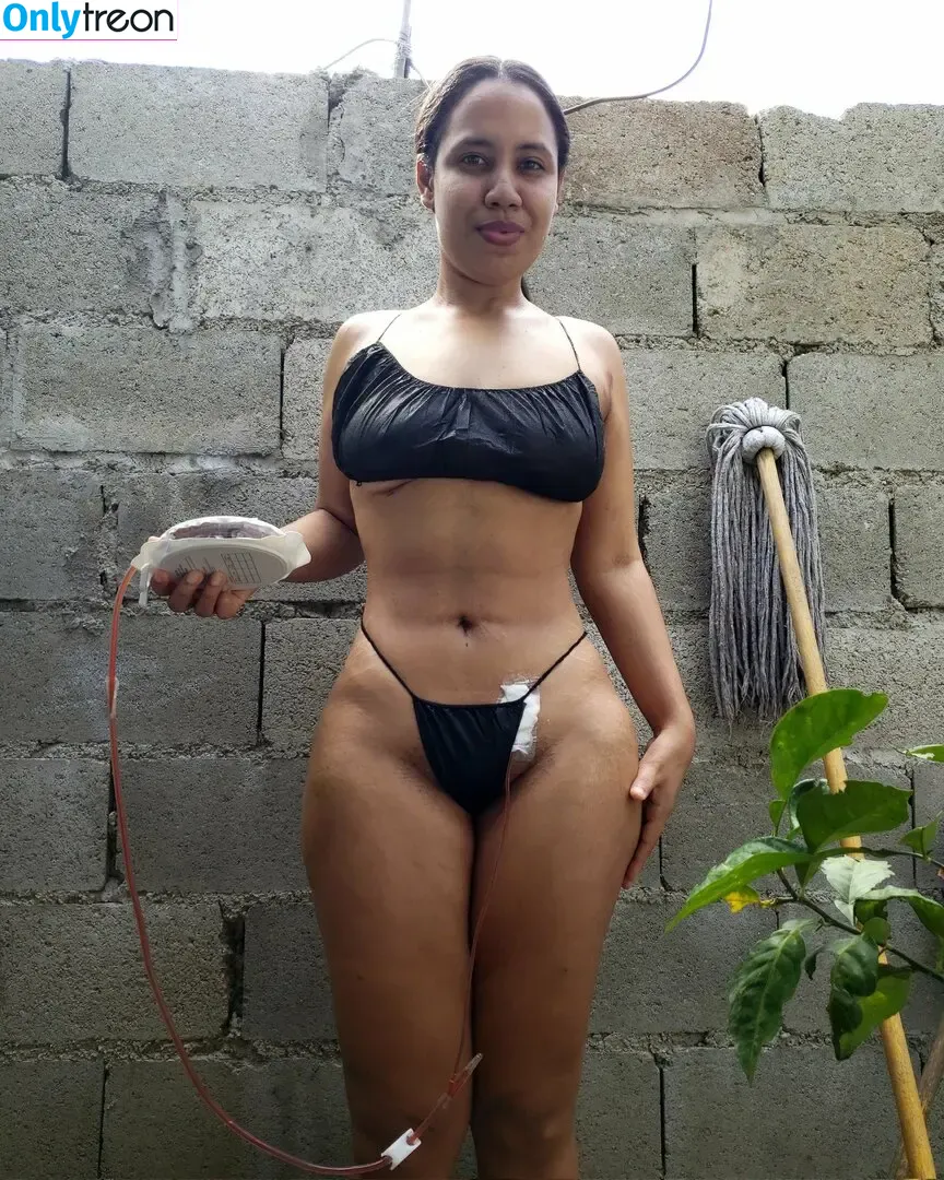 Claritza Martinez nude photo #0003 (Claritza Martinez)