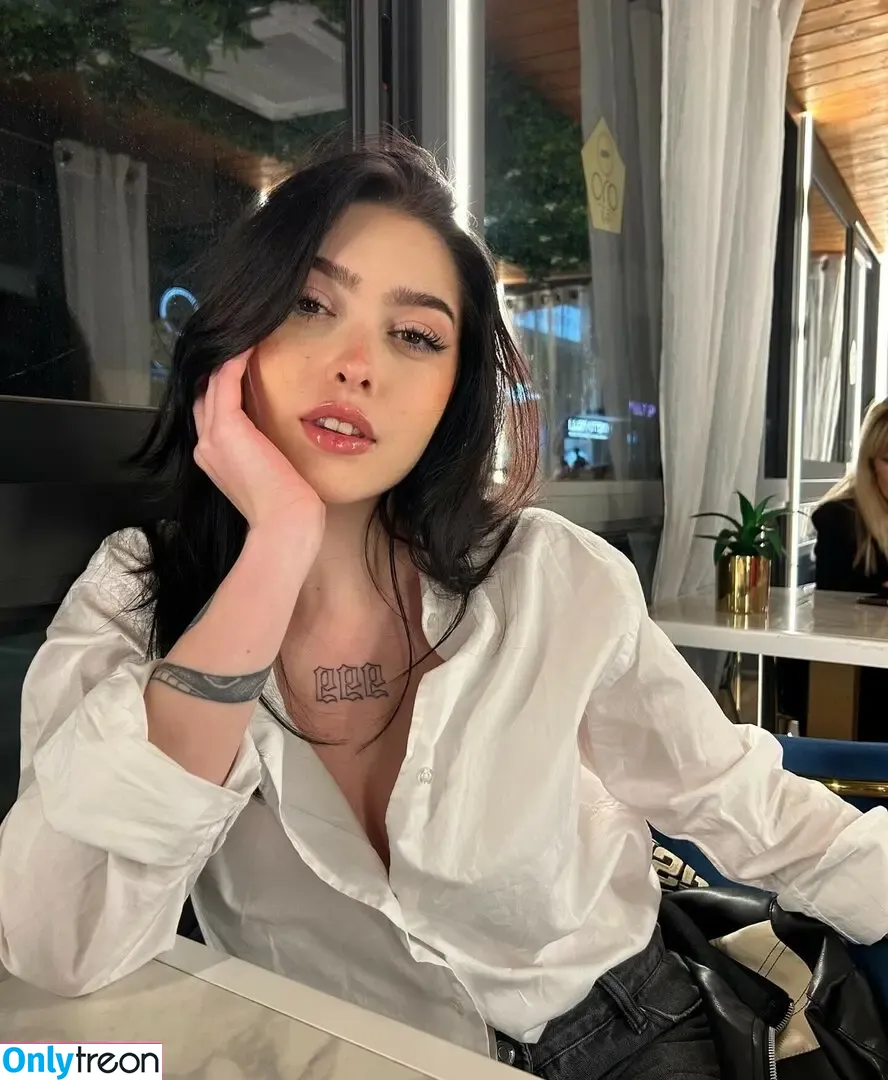 Claudia Dorelfi nude photo #0001 (claudia.dorelfii)