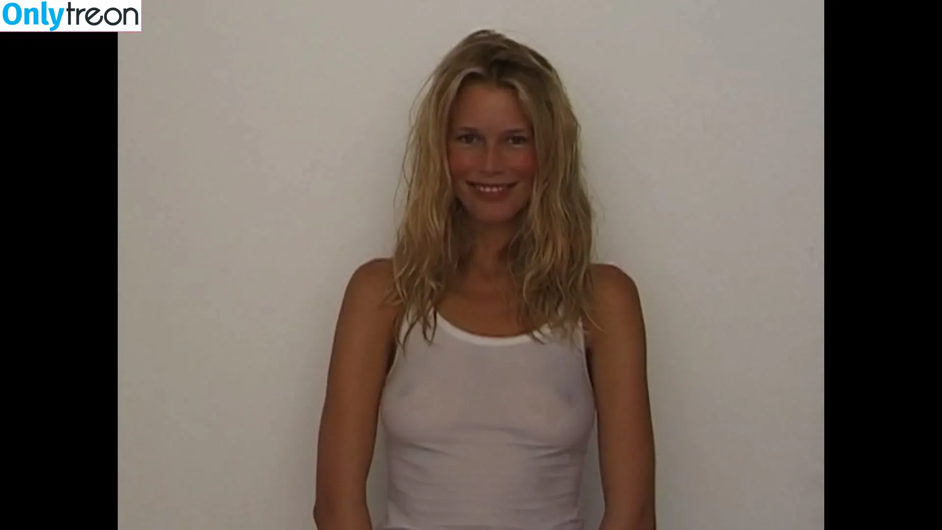Claudia Schiffer nude photo #0021 (claudiaschiffer)