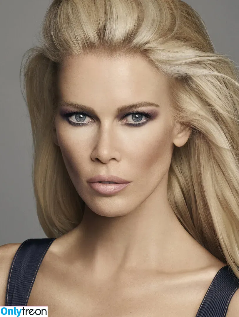 Claudia Schiffer nude photo #0026 (claudiaschiffer)