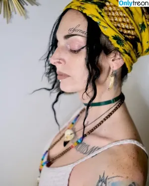 cleoalexandria / monchichiloca nude photo #0090