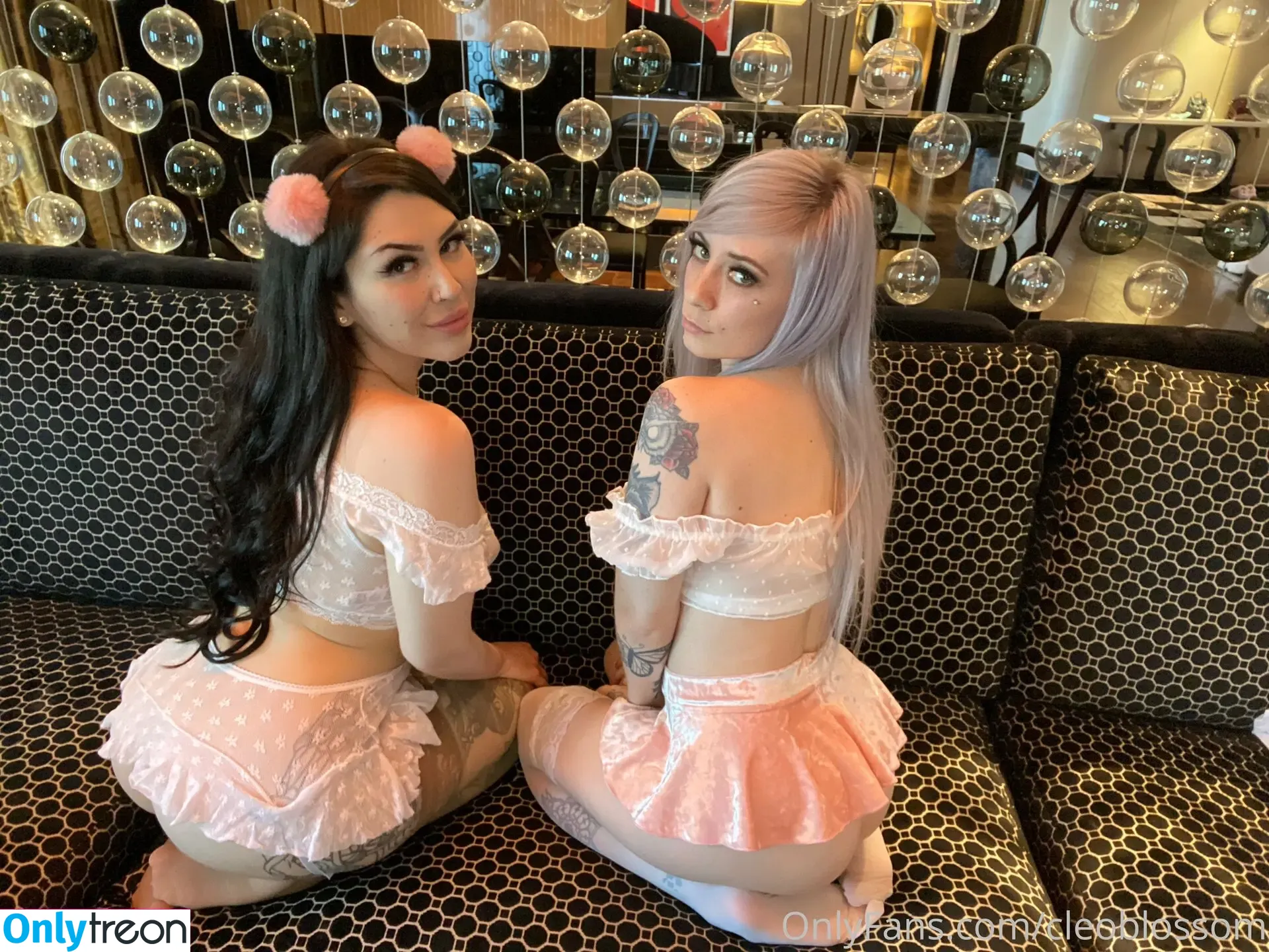 cleoblossom nude photo #0099 (cleoblossomTV / notcleoblossom)