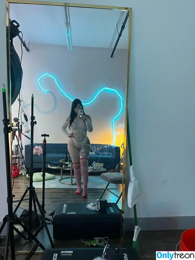 cleoblossom nude photo #0166 (cleoblossomTV / notcleoblossom)