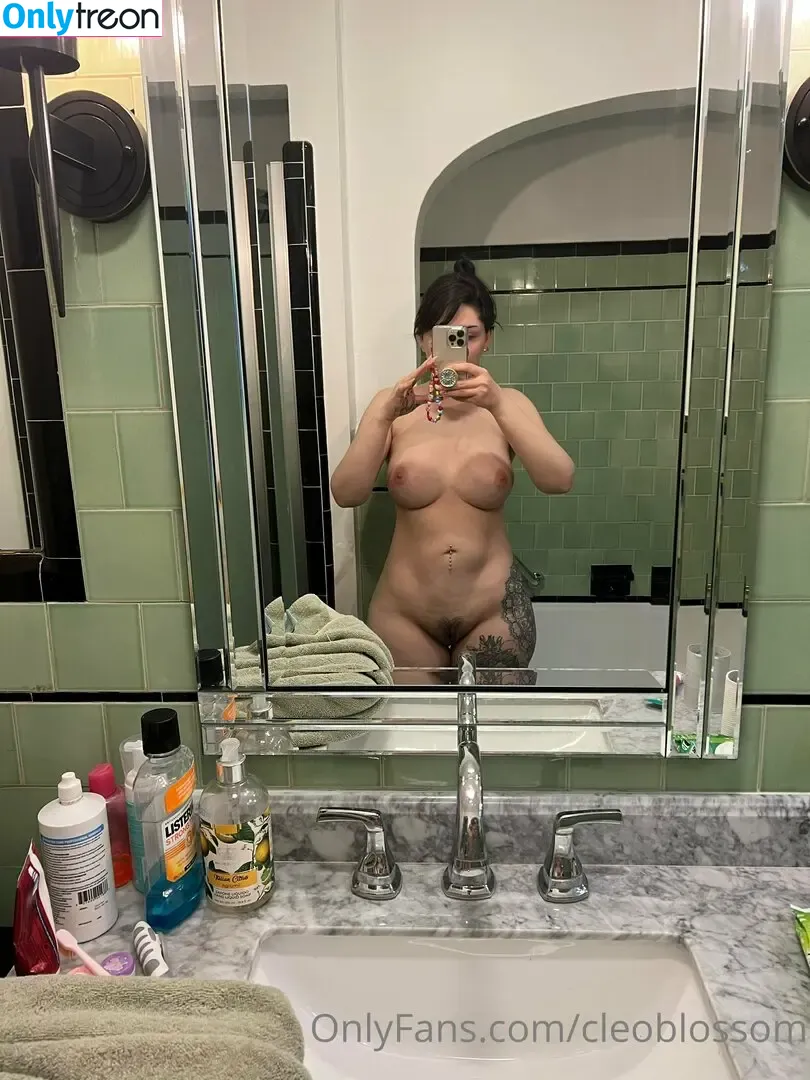 cleoblossom nude photo #0197 (cleoblossomTV / notcleoblossom)