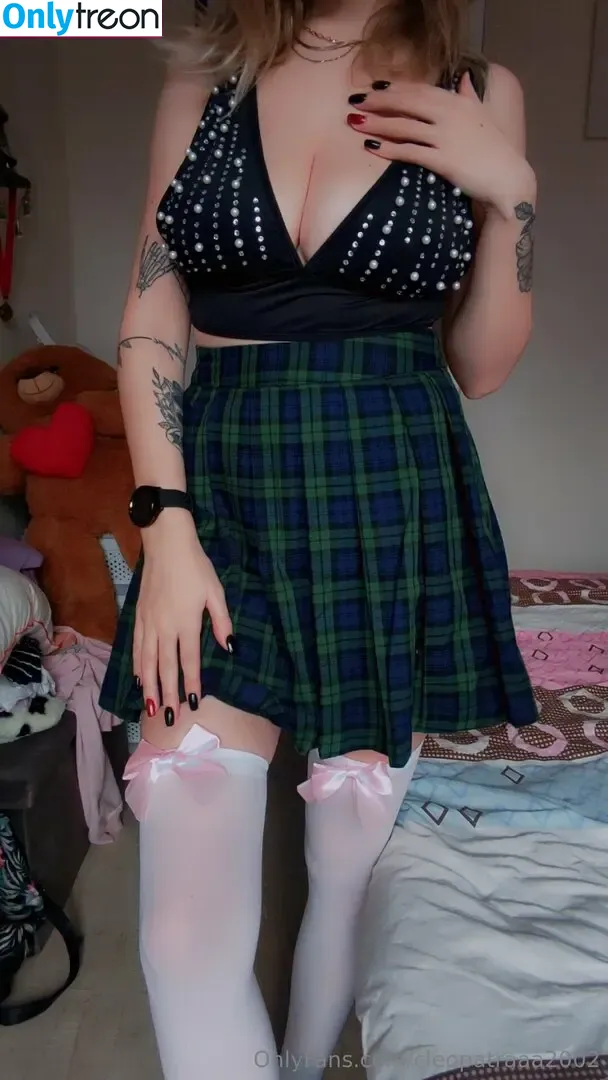 cleopatraaa2002 nude photo #0019 (iamcleotrapa)