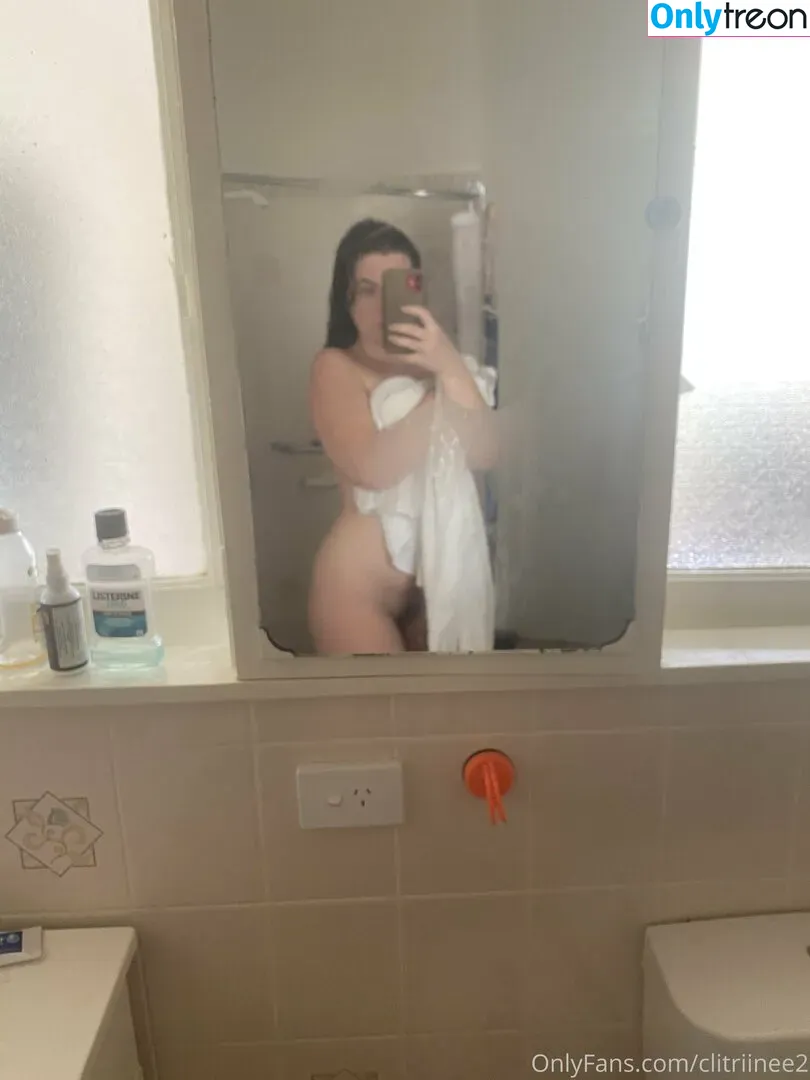 clitriinee2 nude photo #0013 (clitriinee2)