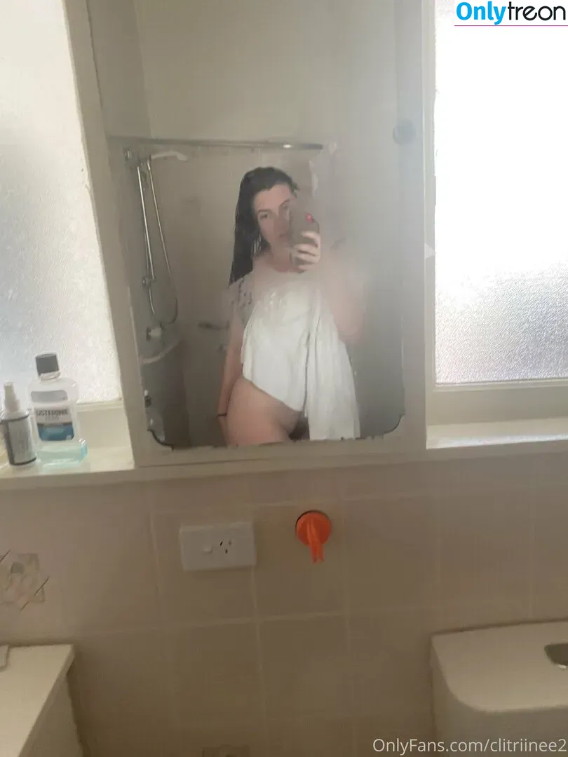 clitriinee2 nude photo #0015 (clitriinee2)