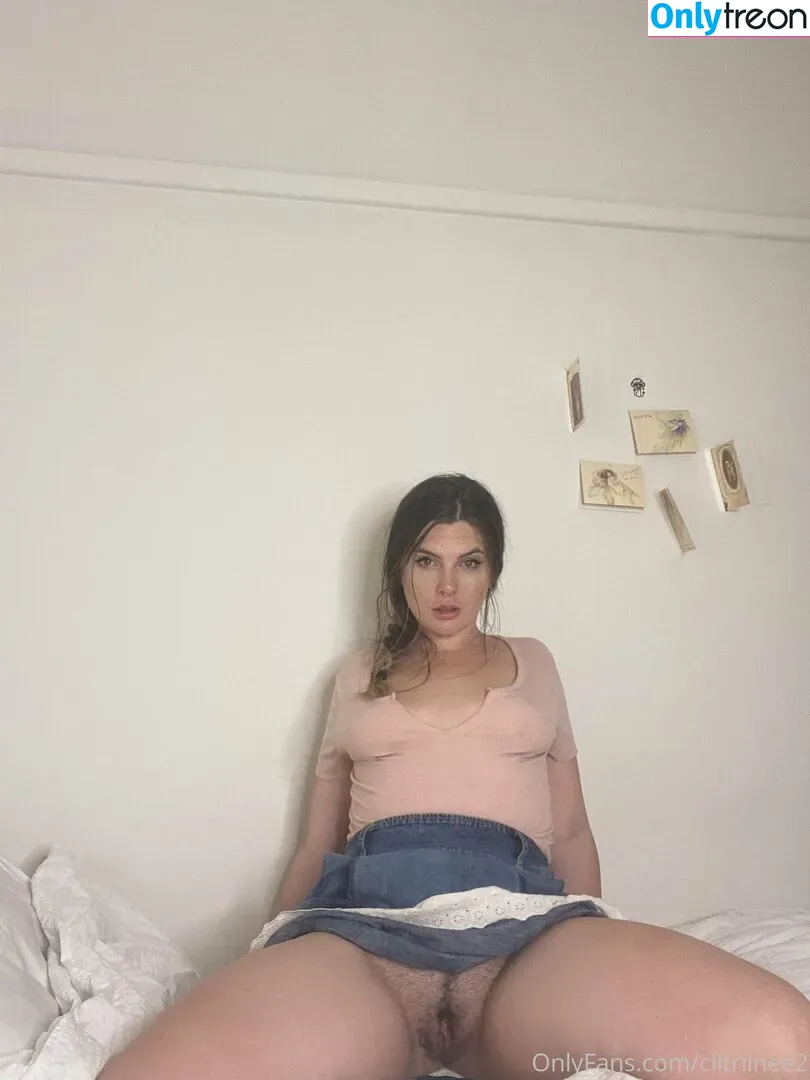 clitriinee2 nude photo #0072 (clitriinee2)