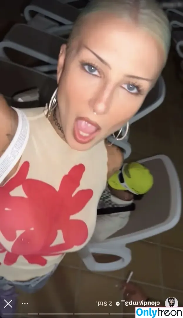 Cloudy DJ nude photo #0026 (Cloudy DJ)