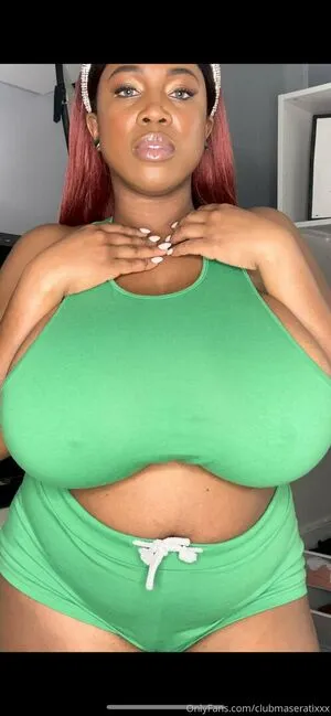 clubmaseratixxx / officialclubmasi_ nude photo #0051