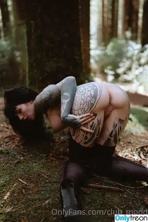 clubmood / clubmoodvibes nude photo #0021