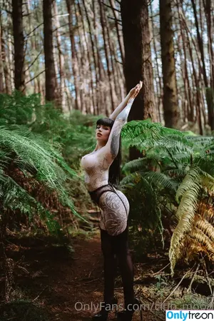 clubmood / clubmoodvibes nude photo #0022