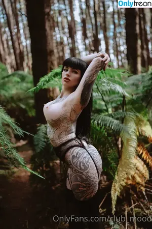 clubmood / clubmoodvibes nude photo #0023