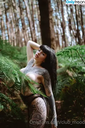 clubmood / clubmoodvibes nude photo #0024