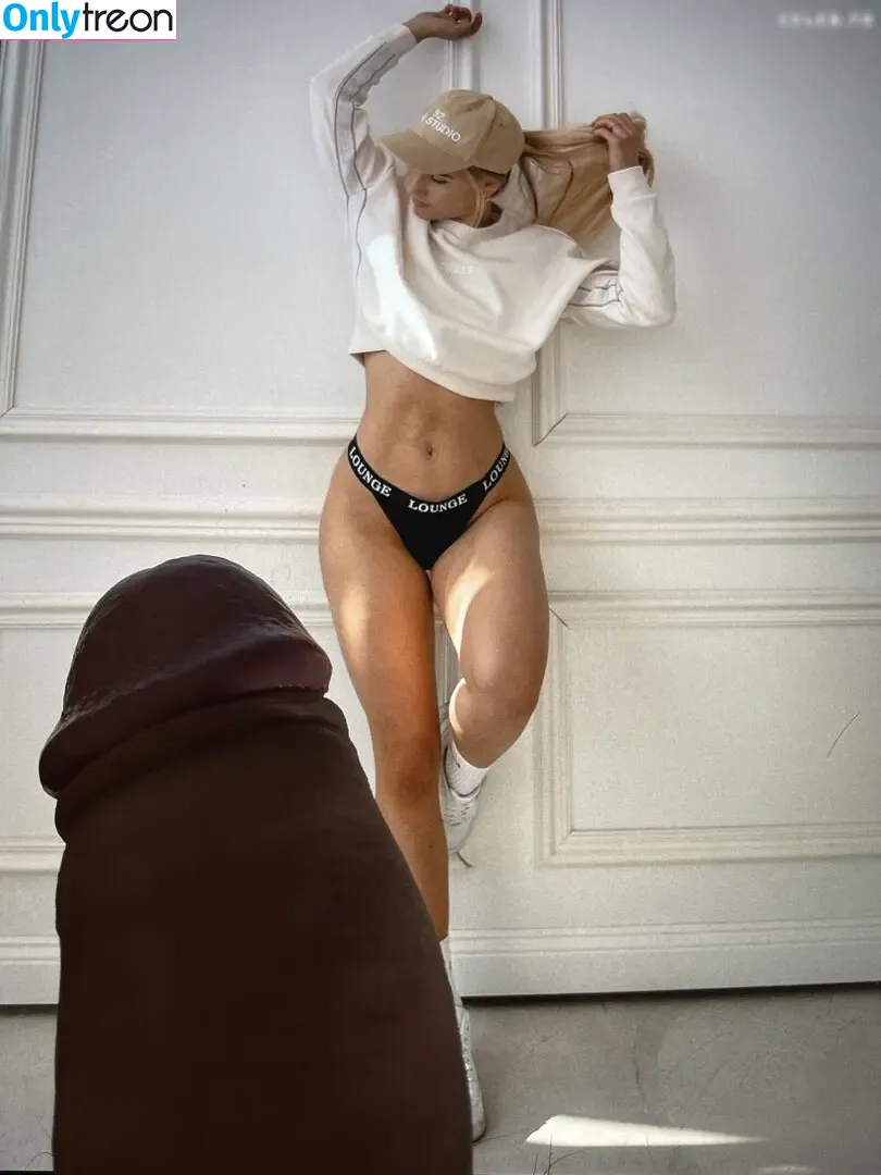Cock Tributes nude photo #0004 (princessleoonie)