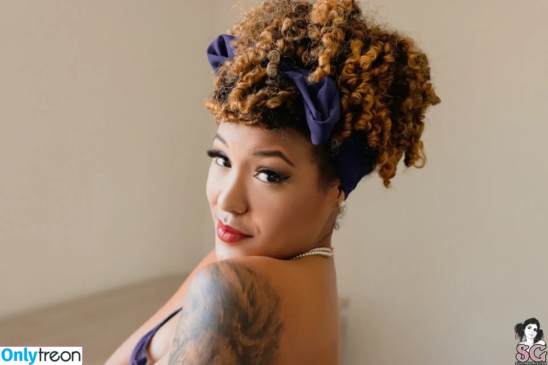 cocoafrodi nude photo #0008 (suicidegirls)