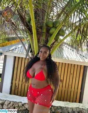 cocodethickfreee / ky_baackk nude photo #0073
