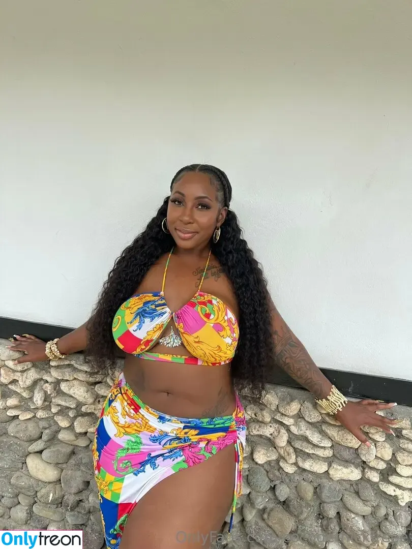 cocodethickfreee nude photo #0069 (ky_baackk)