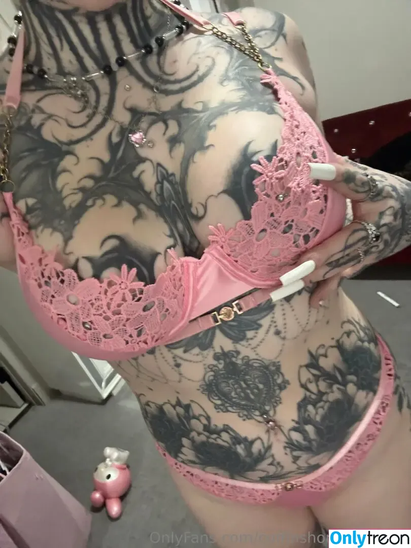 coffinshortyerikakay nude photo #0035 (coffinshorty)