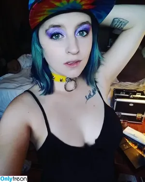 CoinLaundryLoser / coinlaundrycam nude photo #0001