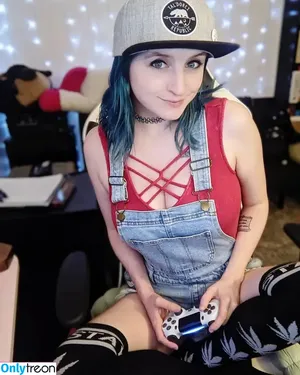 CoinLaundryLoser / coinlaundrycam nude photo #0033