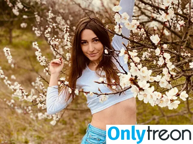 Comfort Xcams nude photo #0008 (Comfort Xcams)