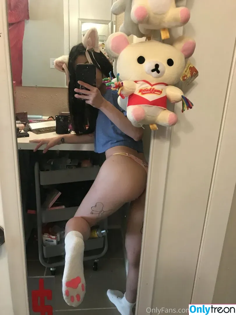 comfyqueen nude photo #0003 (cuf_comfy_queen)