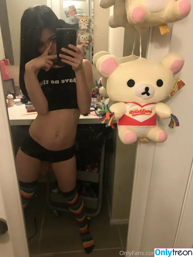 comfyqueen nude photo #0027 (cuf_comfy_queen)