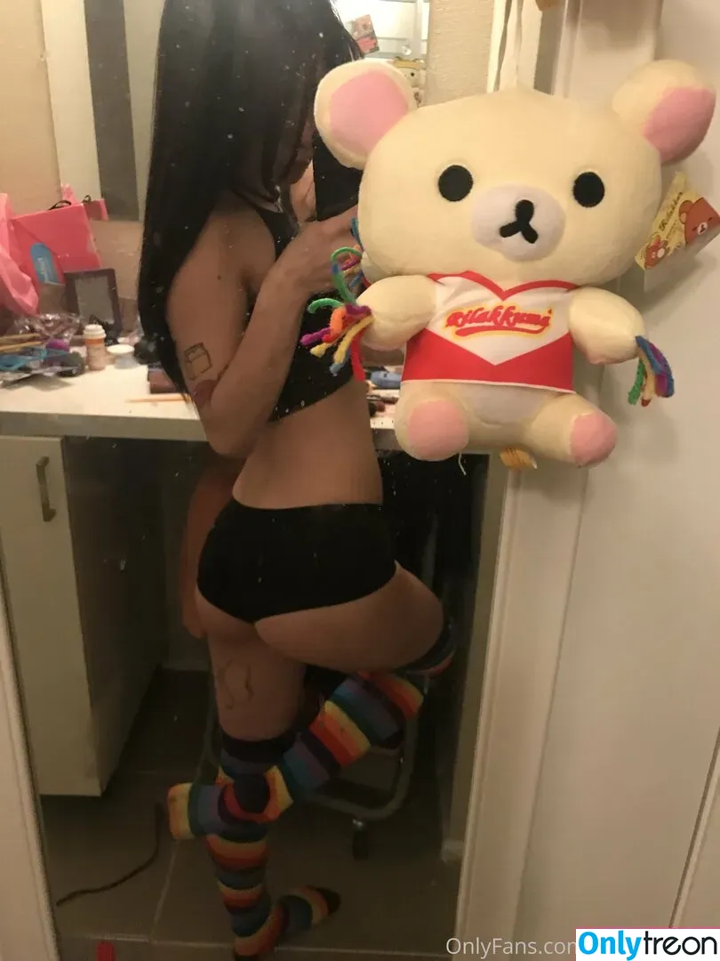 comfyqueen nude photo #0028 (cuf_comfy_queen)
