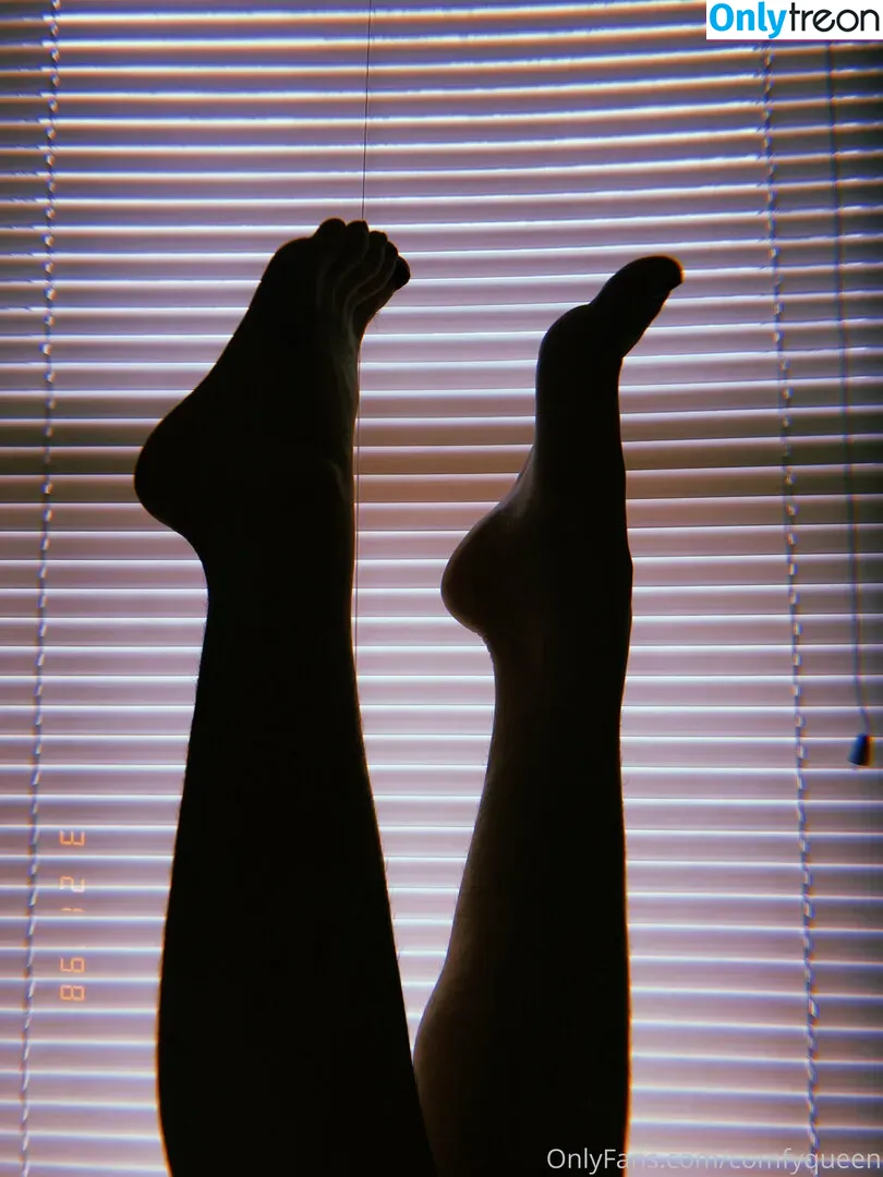 comfyqueen nude photo #0063 (cuf_comfy_queen)