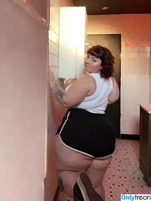 Comicbookdays / Pixar Mom Dump Truck Ass nude photo #0072