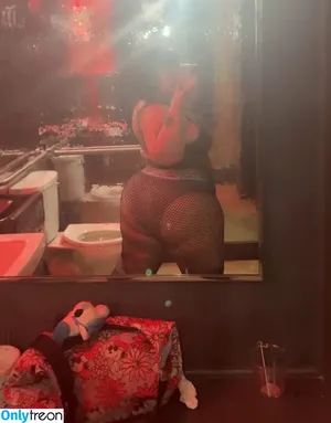 Comicbookdays / Pixar Mom Dump Truck Ass nude photo #0073