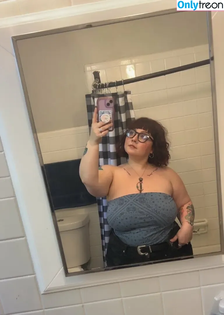 Comicbookdays nude photo #0057 (Pixar Mom Dump Truck Ass)