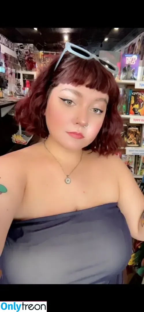 Comicbookdays nude photo #0066 (Pixar Mom Dump Truck Ass)