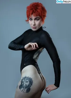 Comicbookgirl19 / DanikaXIX / pirateflagnislandgirl nude photo #0030