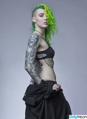 Comicbookgirl19 / DanikaXIX / pirateflagnislandgirl nude photo #0035
