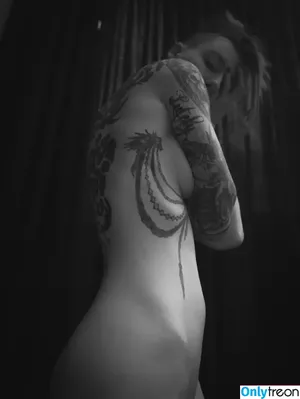 Comicbookgirl19 / DanikaXIX / pirateflagnislandgirl nude photo #0224