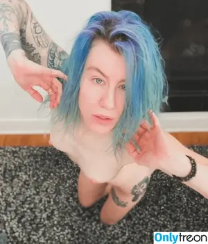 Comicbookgirl19 / DanikaXIX / pirateflagnislandgirl nude photo #0241
