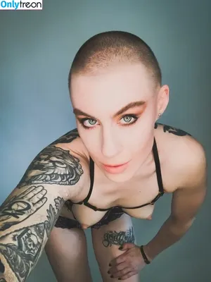 Comicbookgirl19 / DanikaXIX / pirateflagnislandgirl nude photo #0304