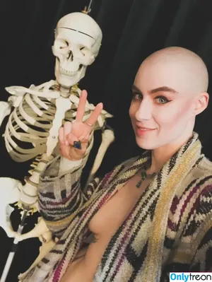 Comicbookgirl19 / DanikaXIX / pirateflagnislandgirl nude photo #0330