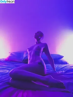 Comicbookgirl19 / DanikaXIX / pirateflagnislandgirl nude photo #0341