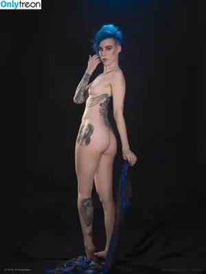 Comicbookgirl19 / DanikaXIX / pirateflagnislandgirl nude photo #0410