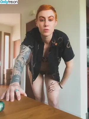 Comicbookgirl19 / DanikaXIX / pirateflagnislandgirl nude photo #0575