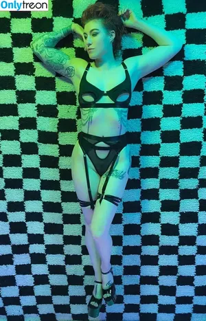 Comicbookgirl19 / DanikaXIX / pirateflagnislandgirl nude photo #0681