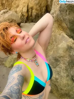 Comicbookgirl19 / DanikaXIX / pirateflagnislandgirl nude photo #0709