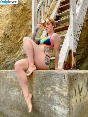 Comicbookgirl19 / DanikaXIX / pirateflagnislandgirl nude photo #0716