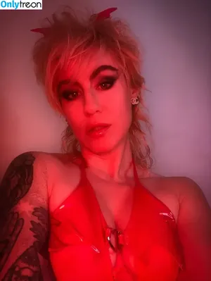 Comicbookgirl19 / DanikaXIX / pirateflagnislandgirl nude photo #0741