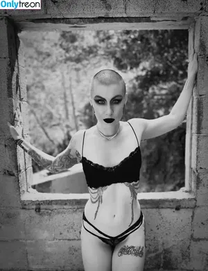 Comicbookgirl19 / DanikaXIX / pirateflagnislandgirl nude photo #0894
