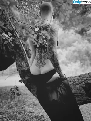 Comicbookgirl19 / DanikaXIX / pirateflagnislandgirl nude photo #0915