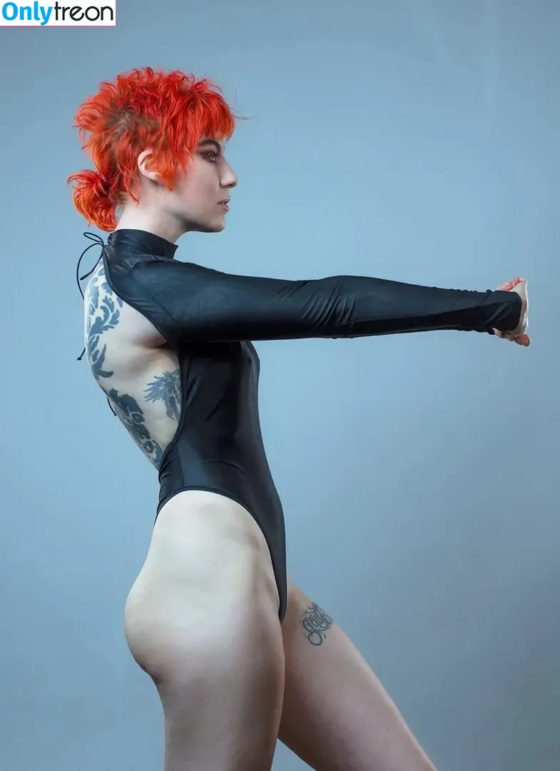 Comicbookgirl19 nude photo #0029 (DanikaXIX / pirateflagnislandgirl)